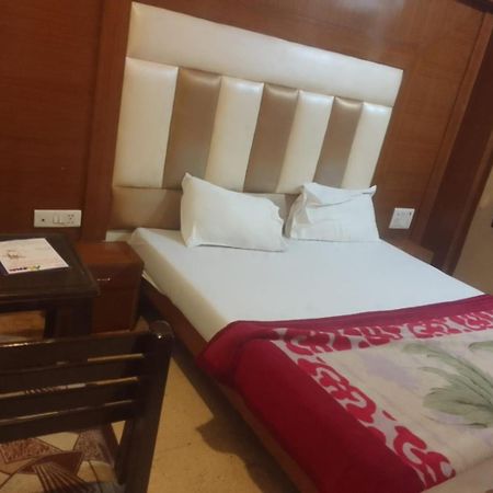 Hotel Noble Inn 뉴델리 외부 사진